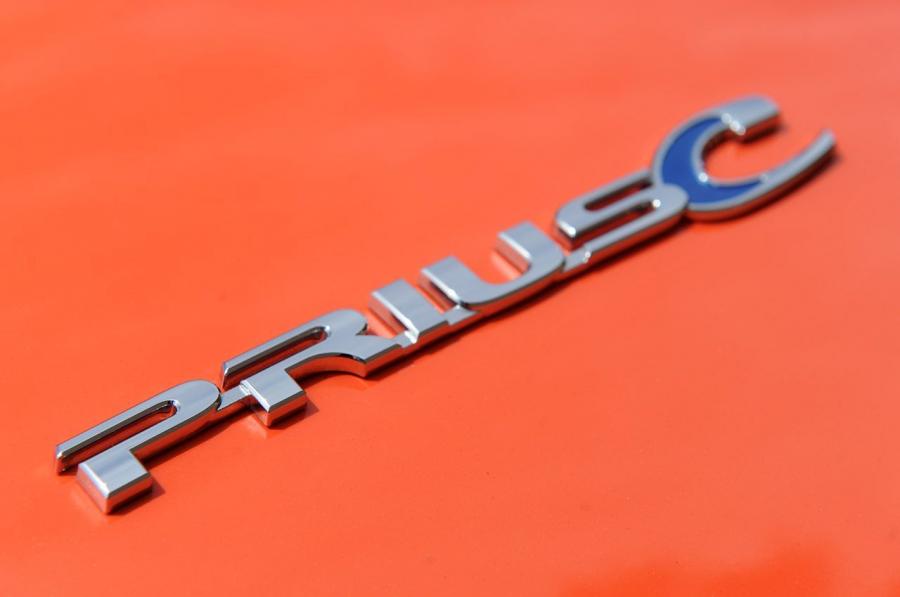  Toyota Prius C 2012 года  (фото 67 из 87)